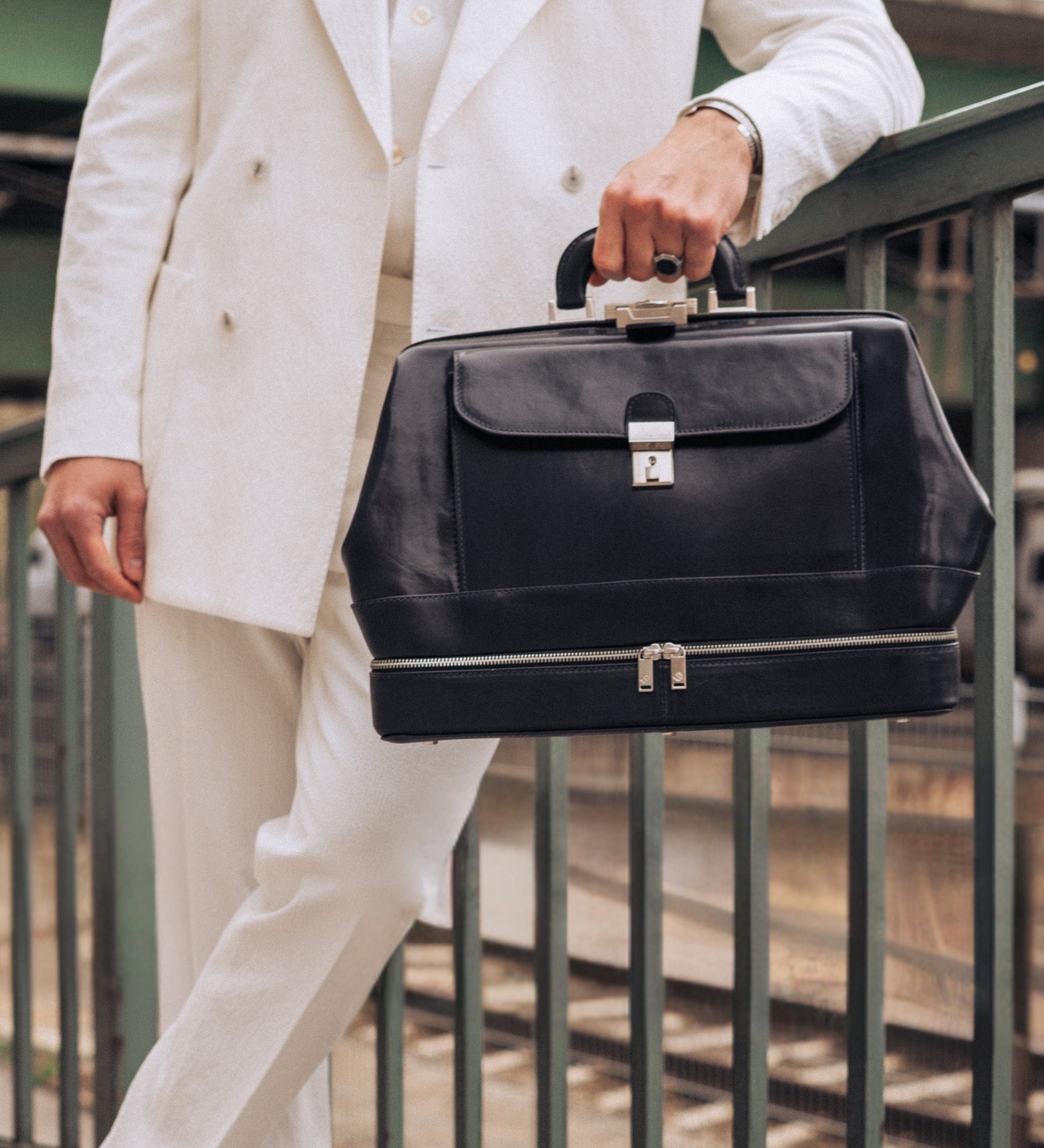 Grote Italiaanse leren dokterstas - The Master and Margarita