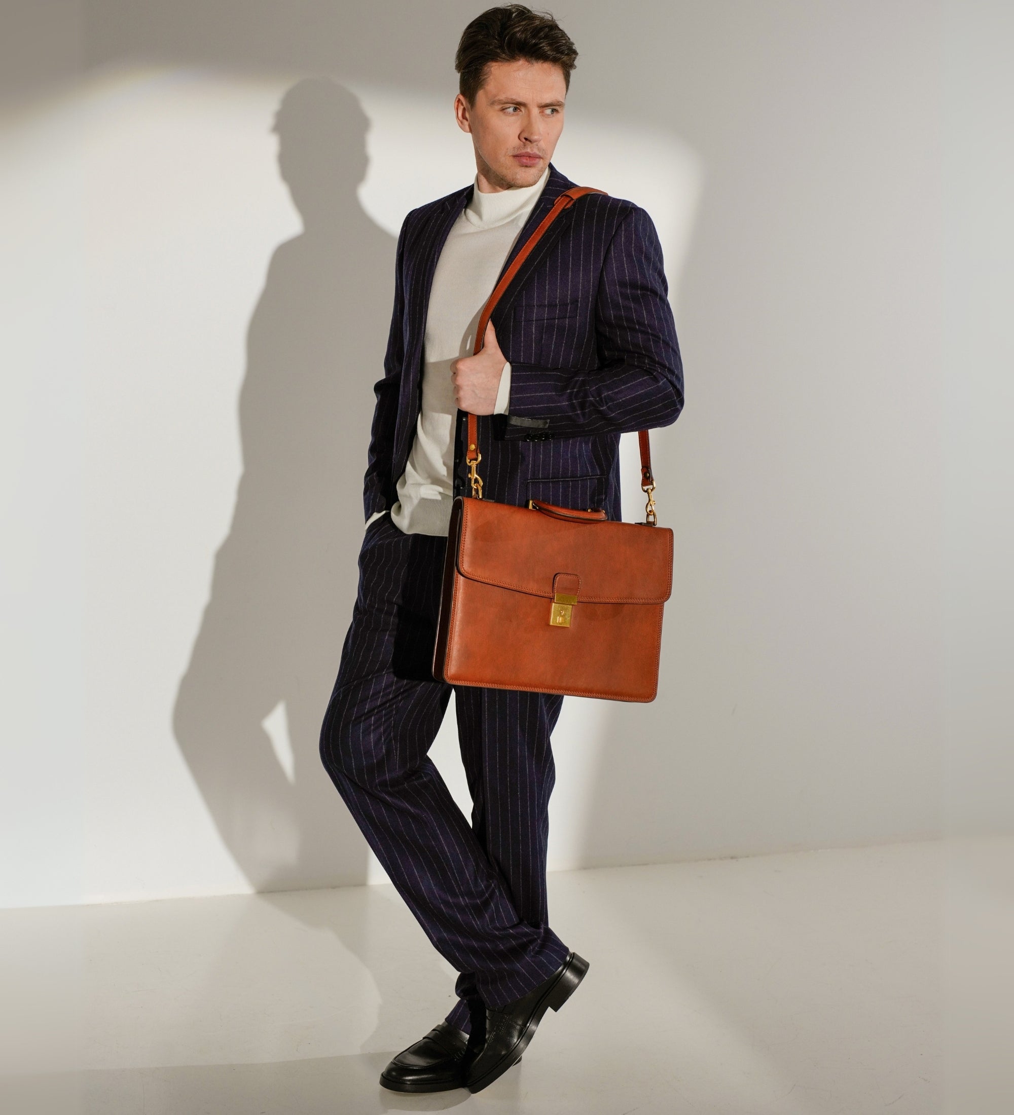 Leren aktetas - The Sound of the Mountain