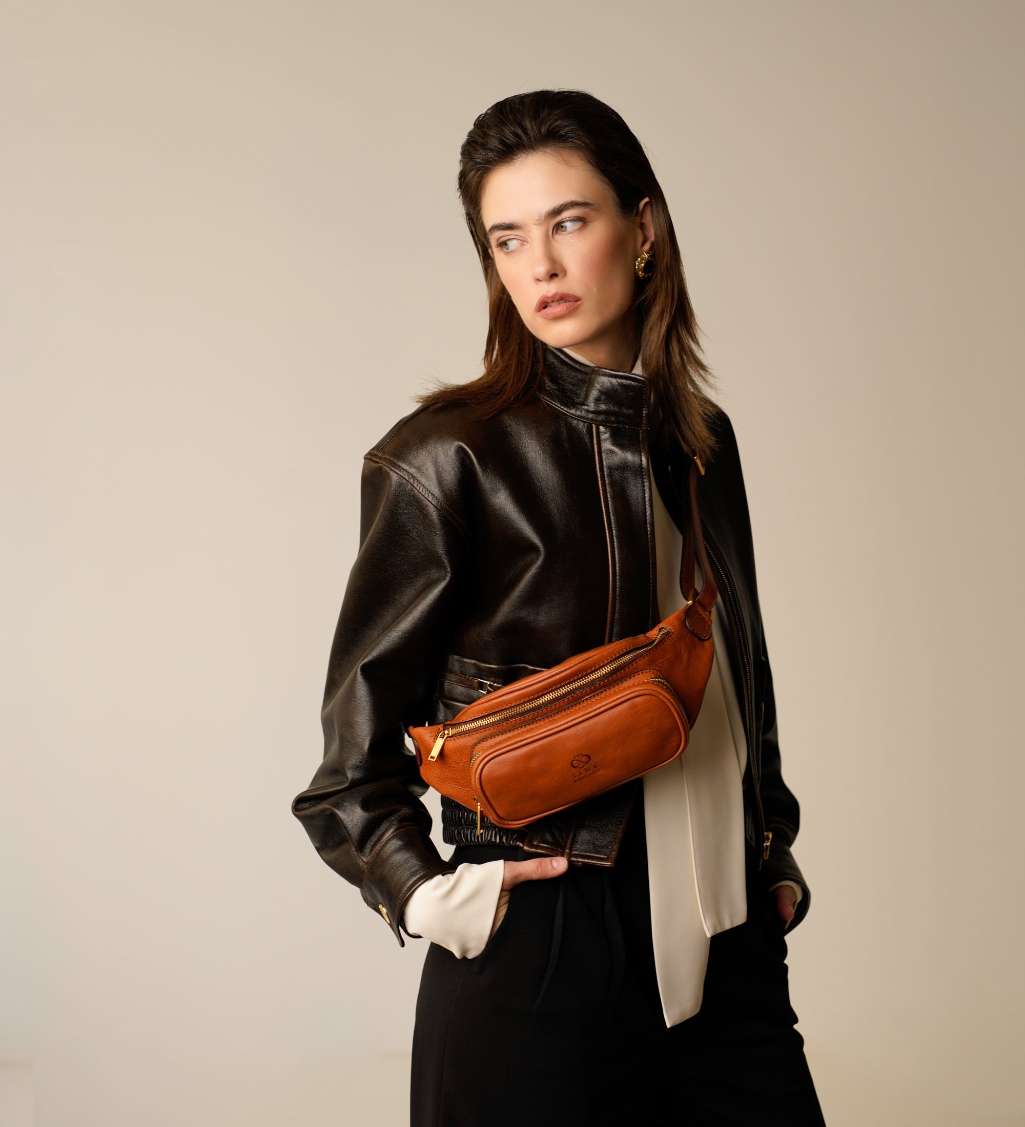 Leren sling bag heuptas voor dames - Independent People