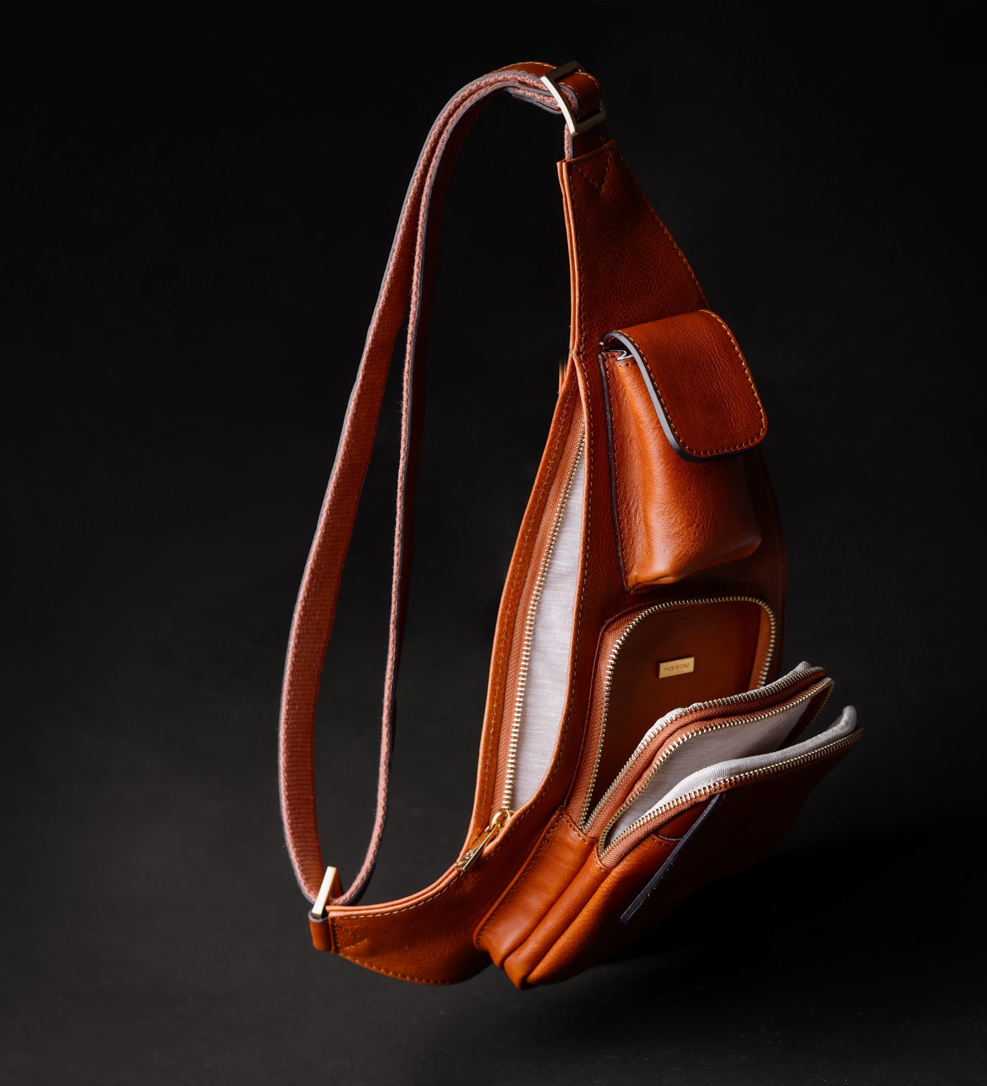 Leren sling bag crossbodytas - The Monk