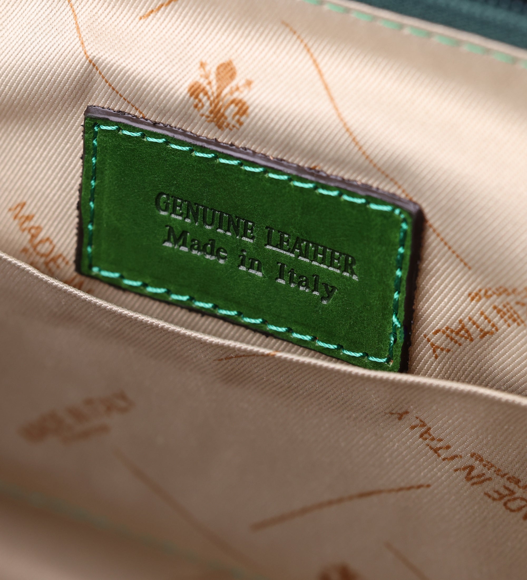 Kleine leren toilettas voor dames - Four Past Midnight