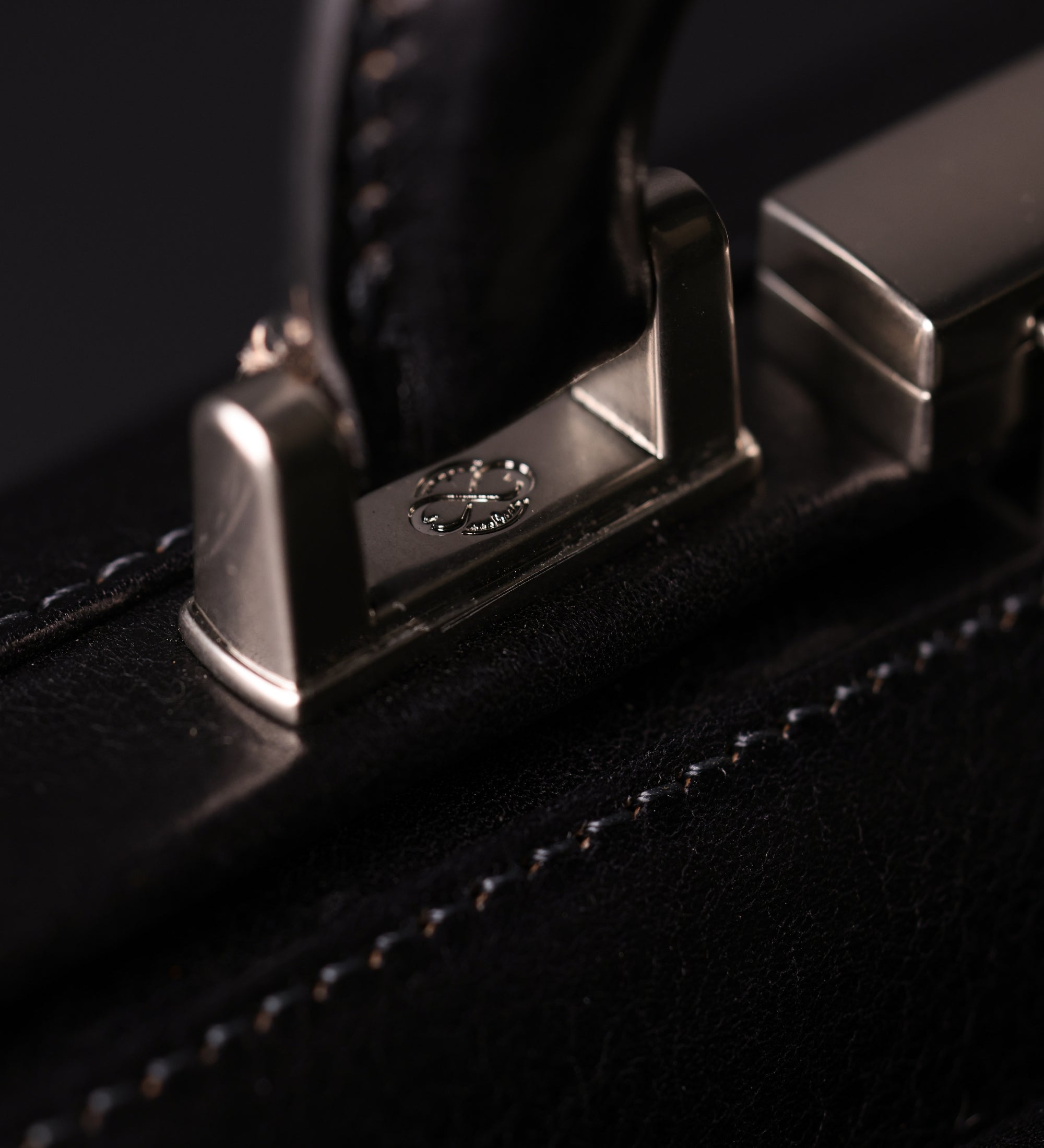 Grote Italiaanse leren dokterstas voor dames - The Master and Margarita