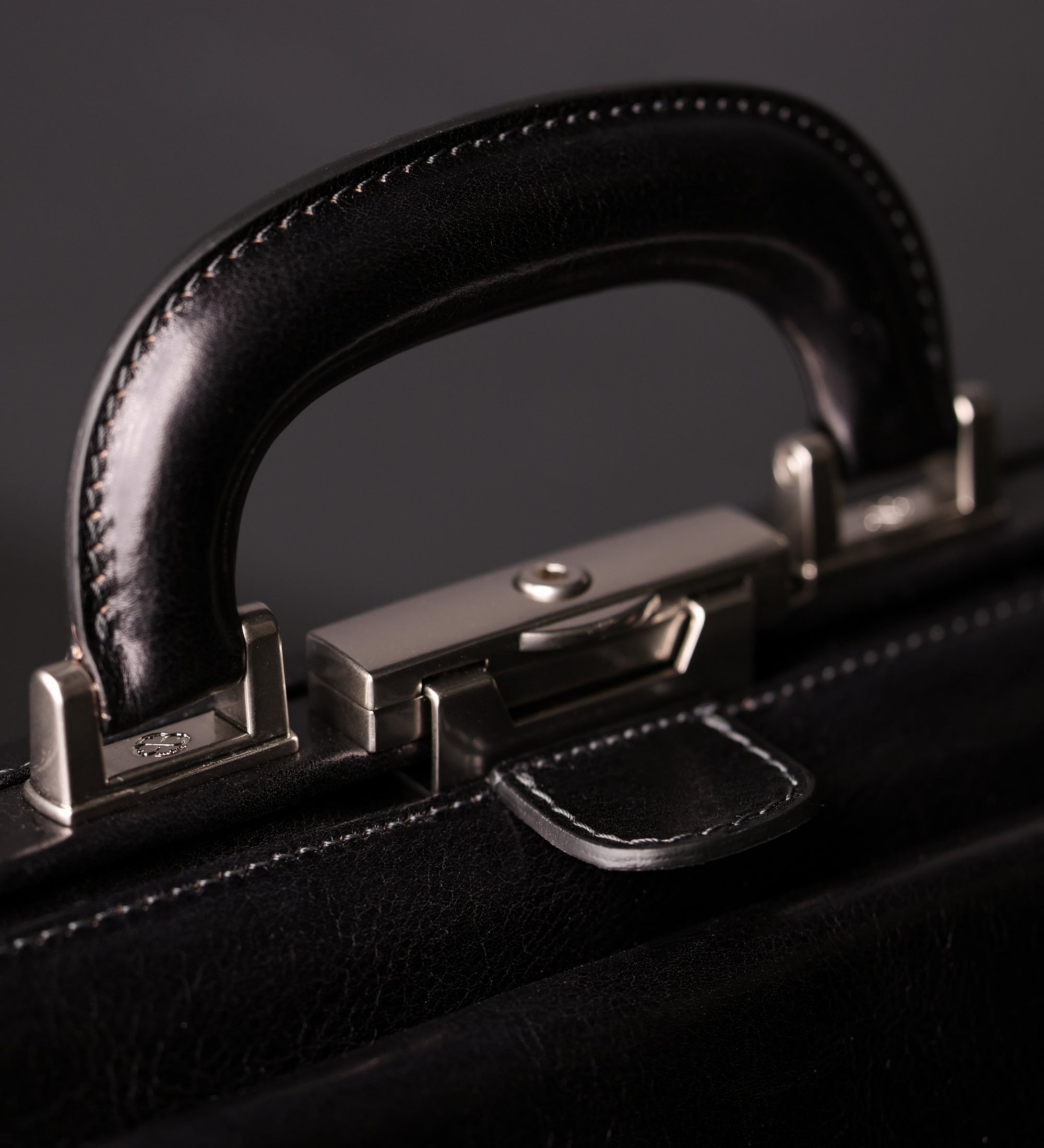 Grote Italiaanse leren dokterstas - The Master and Margarita