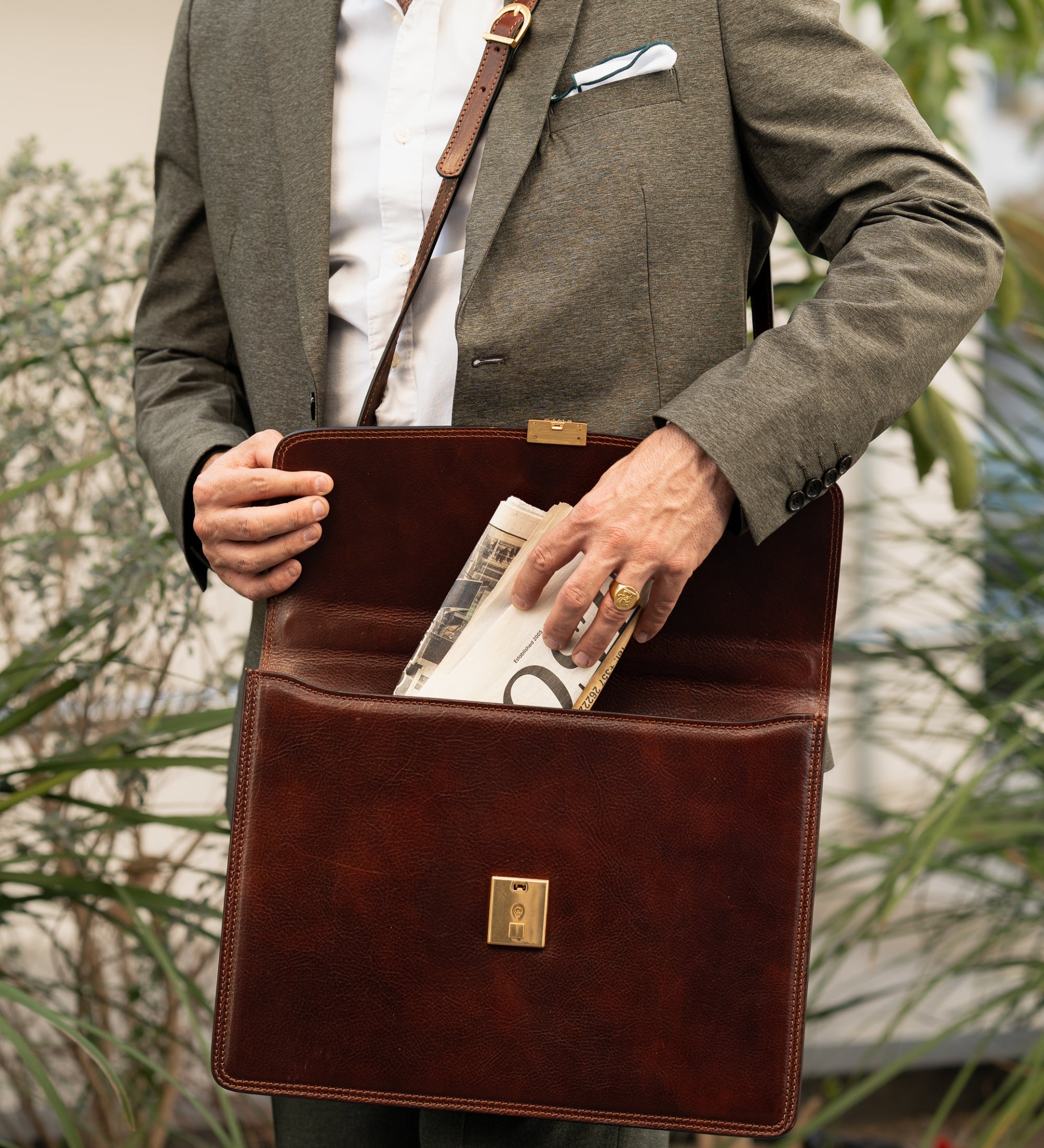 Leren aktetas - The Sound of the Mountain