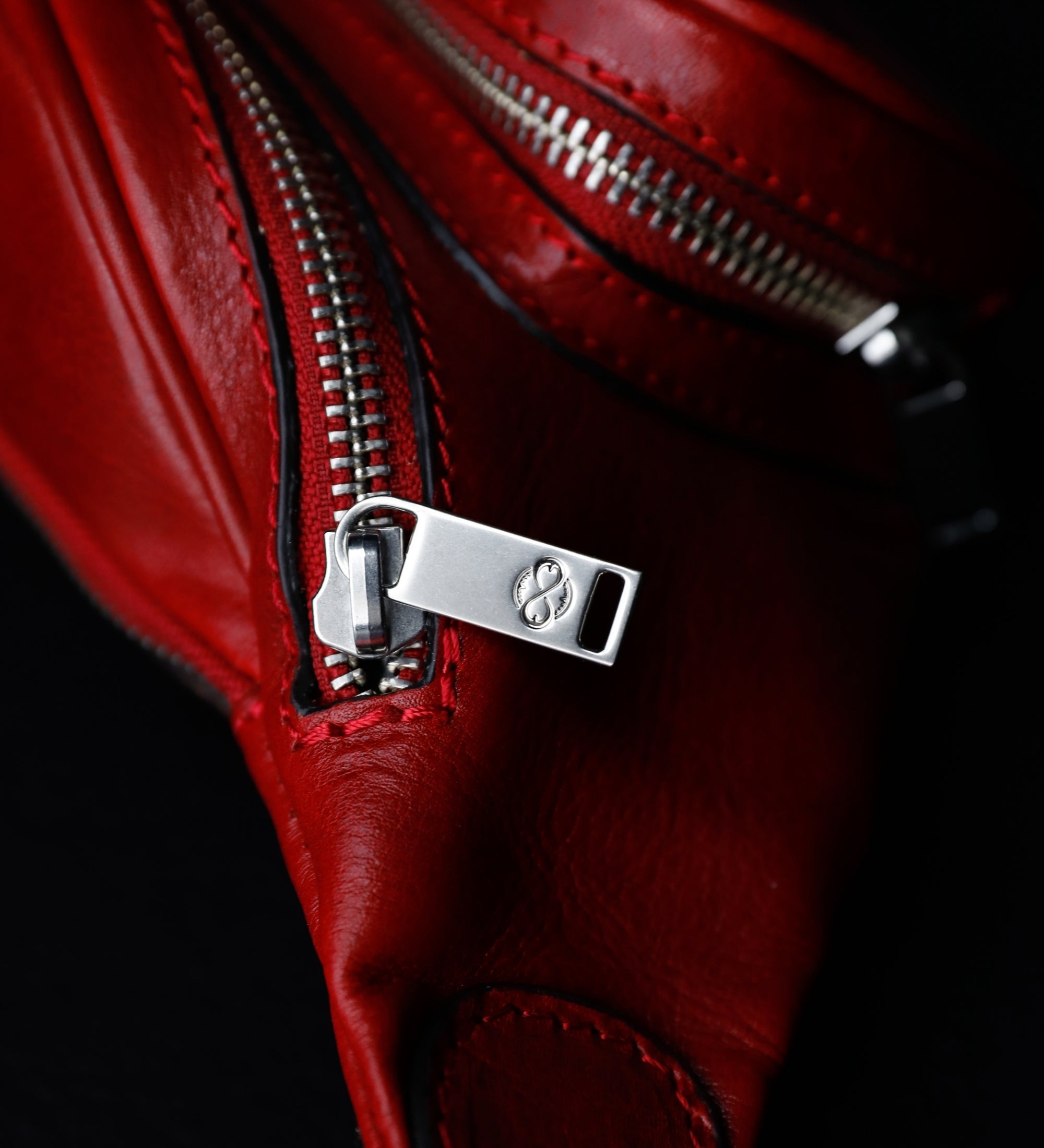 Leren sling bag heuptas voor dames - Independent People