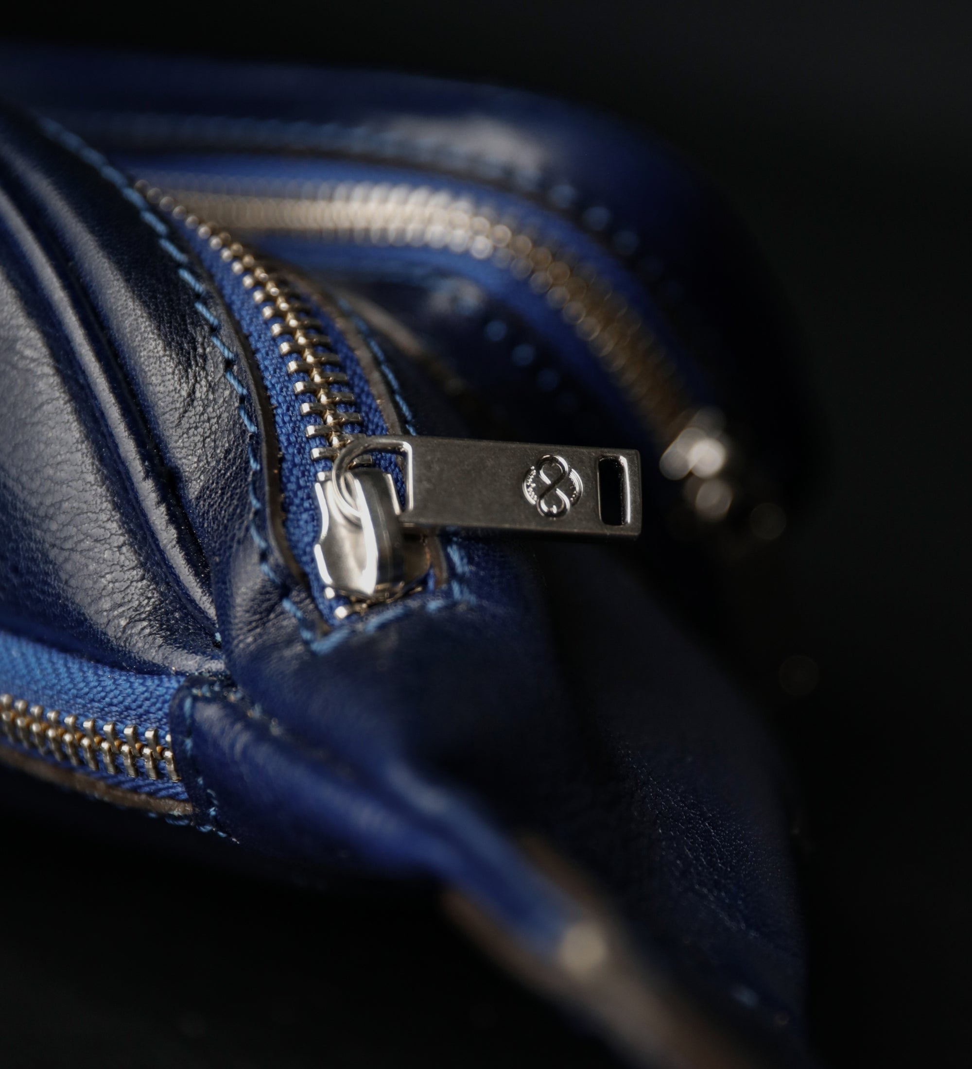 Leren sling bag heuptas - Independent People