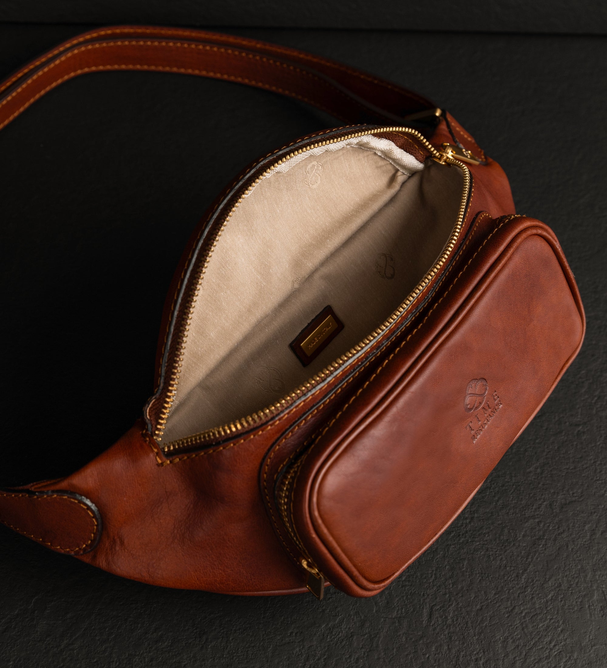 Leren sling bag heuptas voor dames - Independent People