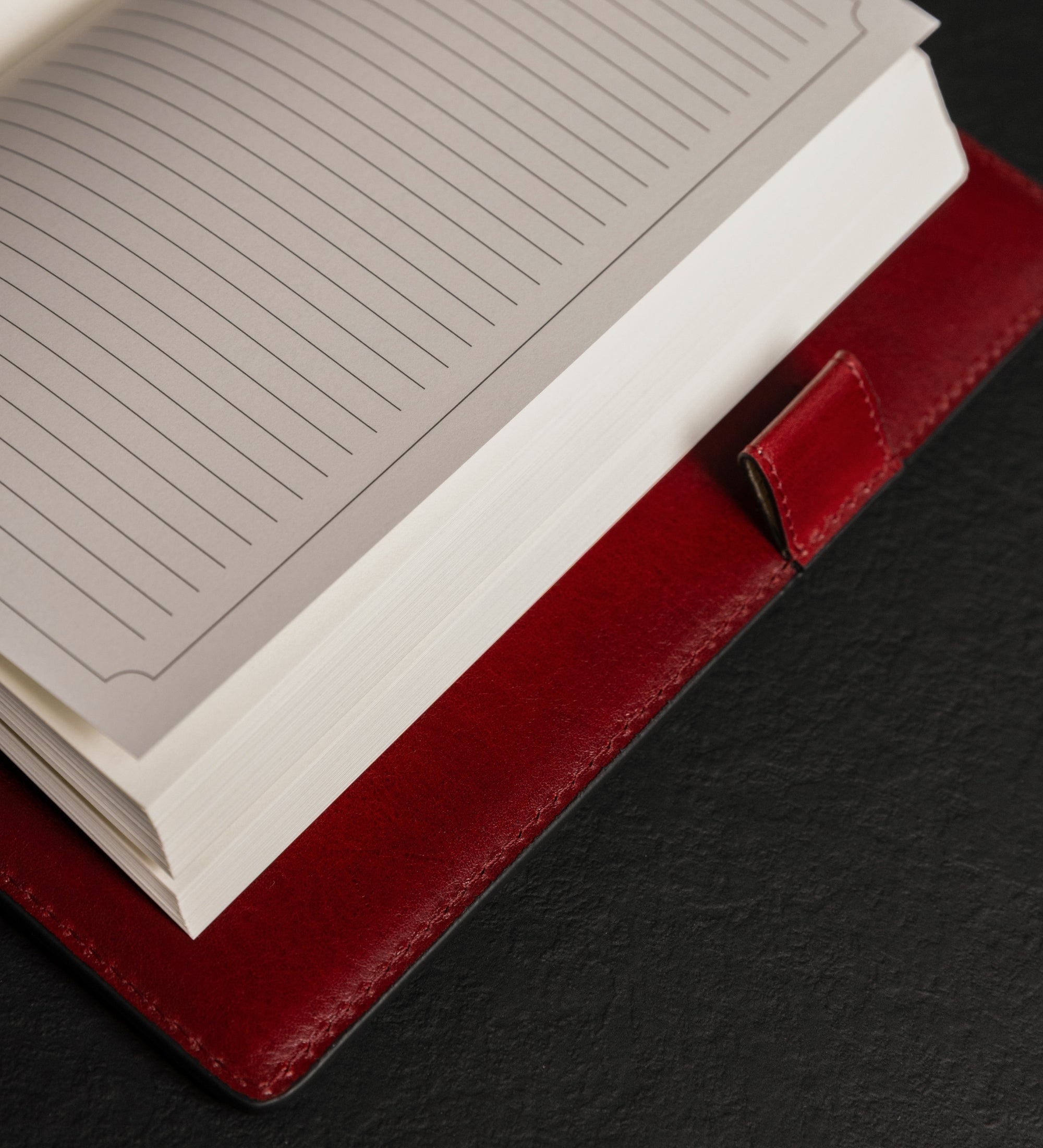 Leren notitieboek met navulbaar A5 notitieblok voor dames - The Diary of a Nobody