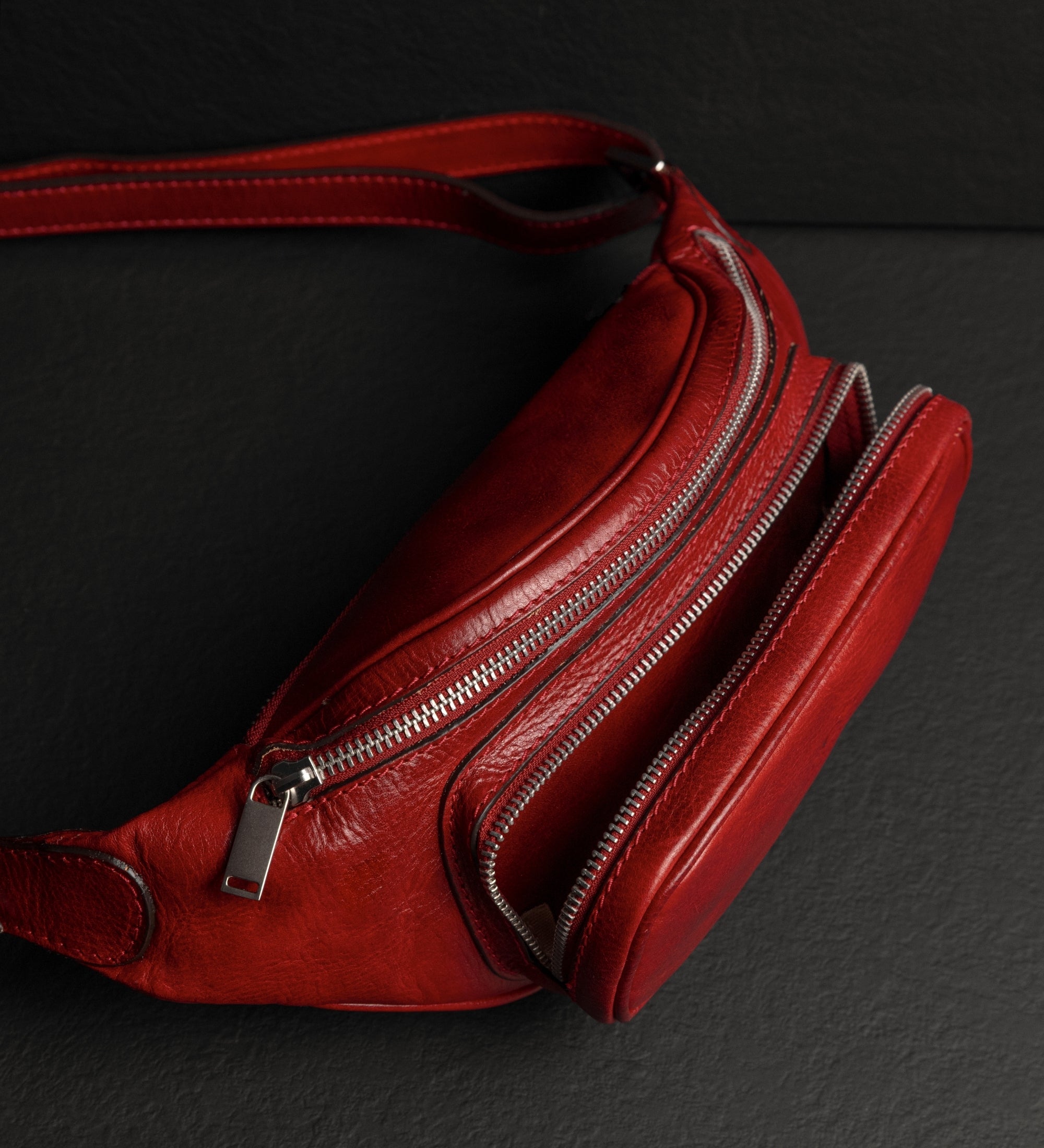 Leren sling bag heuptas voor dames - Independent People