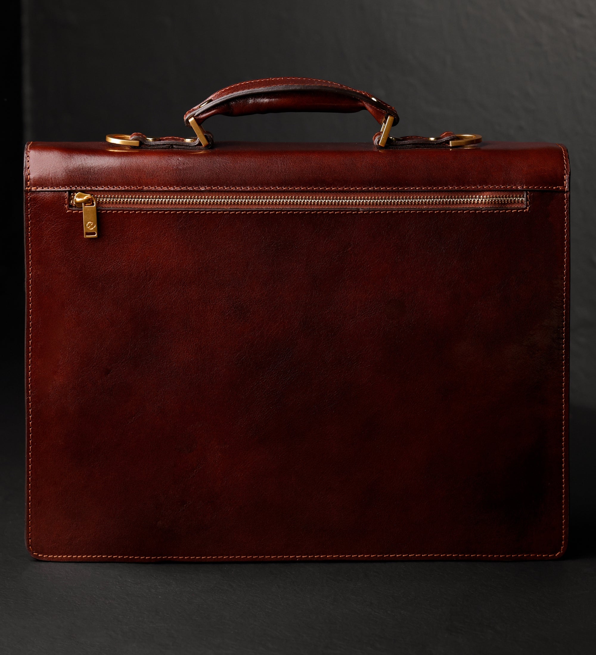 Klassiek design leren aktetas - The Magus